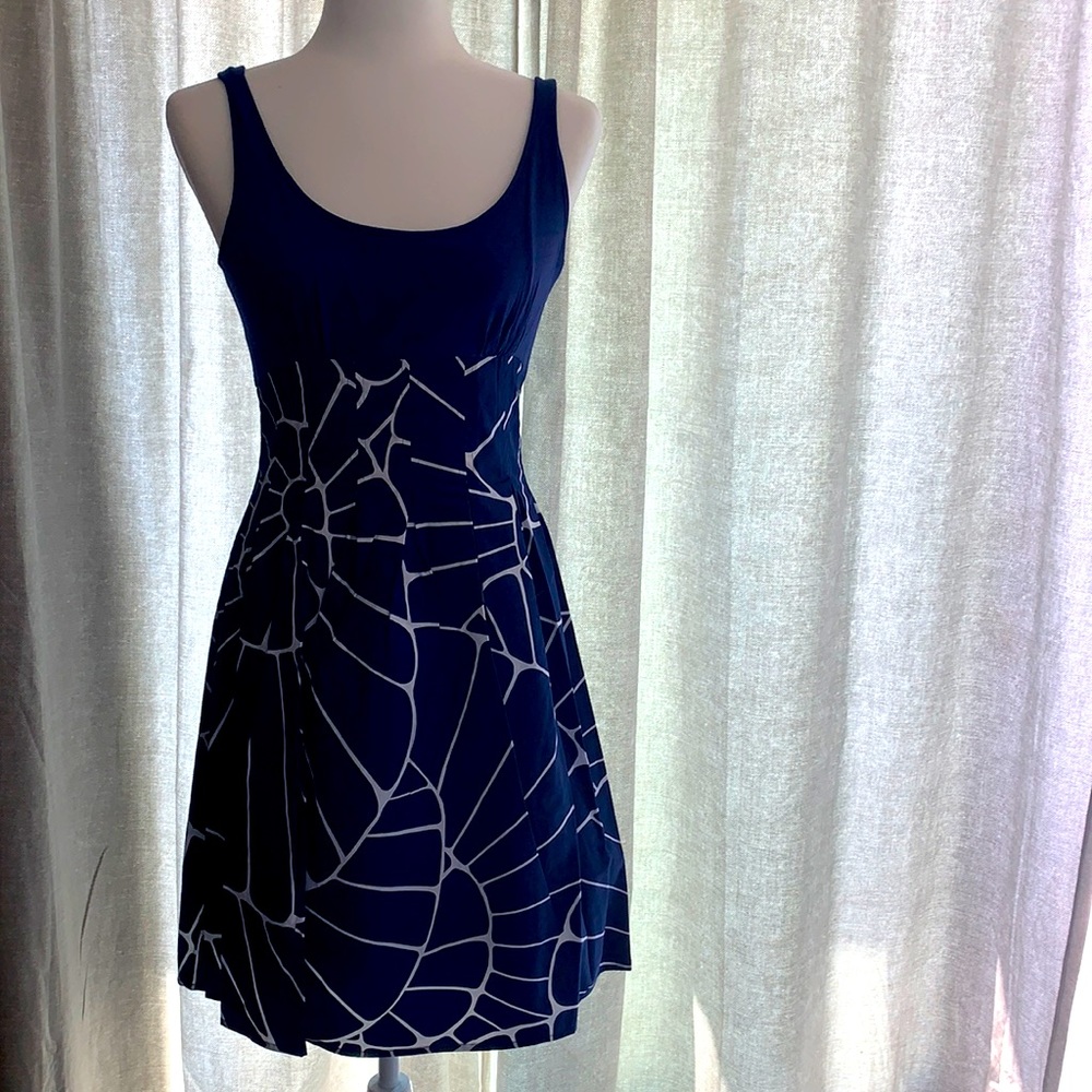 Jessica simpson Knit & woven two-fer navy blue dress, size 4